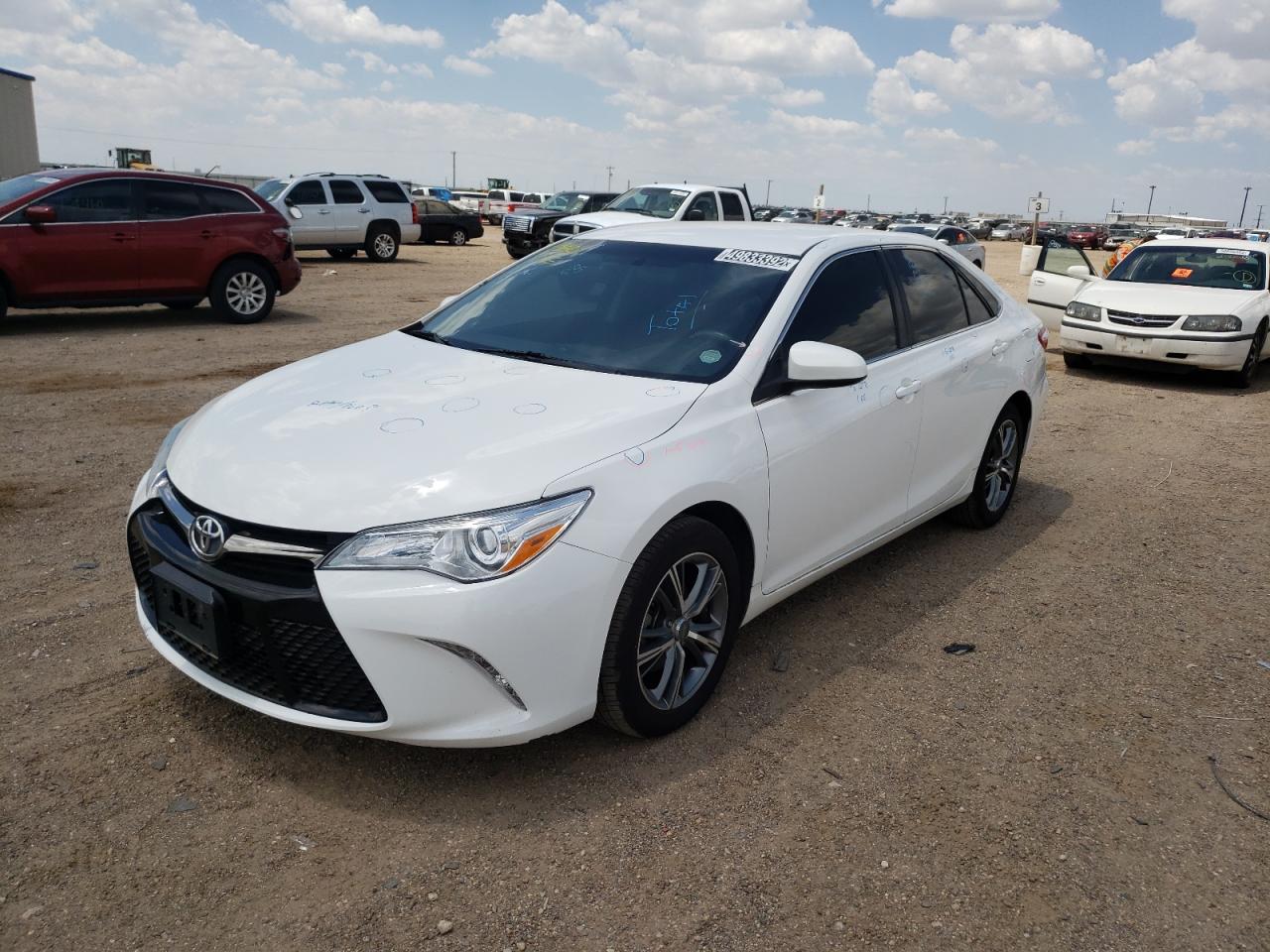 Toyota Camry Le Image 2