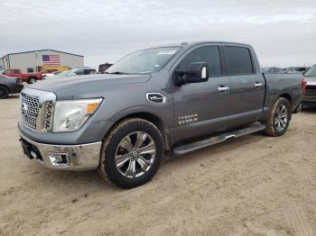  Salvage Nissan Titan