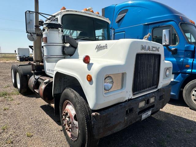  Salvage Mack R-600