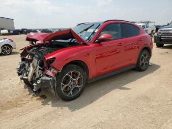  Salvage Alfa Romeo Stelvio