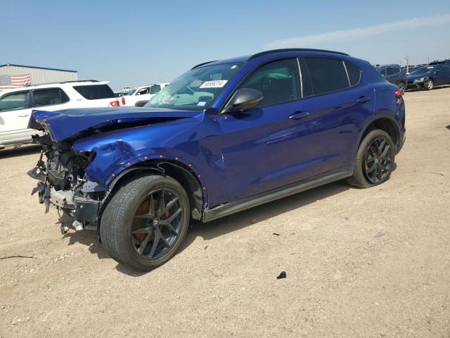  Salvage Alfa Romeo Stelvio