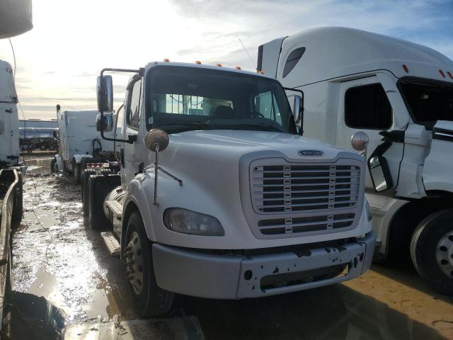  Salvage Freightliner M2 112 Med