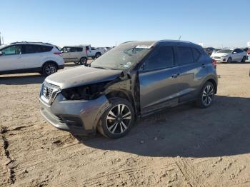  Salvage Nissan Kicks