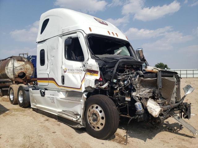  Salvage Freightliner Cascadia 1