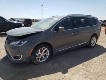  Salvage Chrysler Pacifica