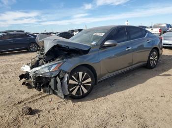  Salvage Nissan Altima