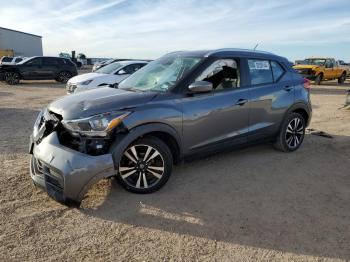  Salvage Nissan Kicks