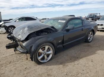  Salvage Ford Mustang