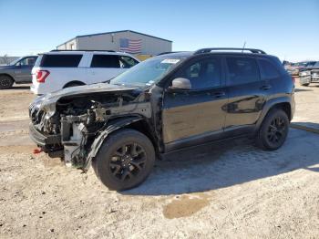  Salvage Jeep Cherokee