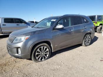  Salvage Kia Sorento