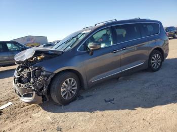  Salvage Chrysler Pacifica