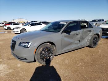  Salvage Chrysler 300