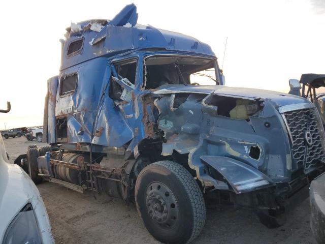 Salvage Volvo Vn