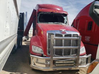  Salvage Peterbilt 579