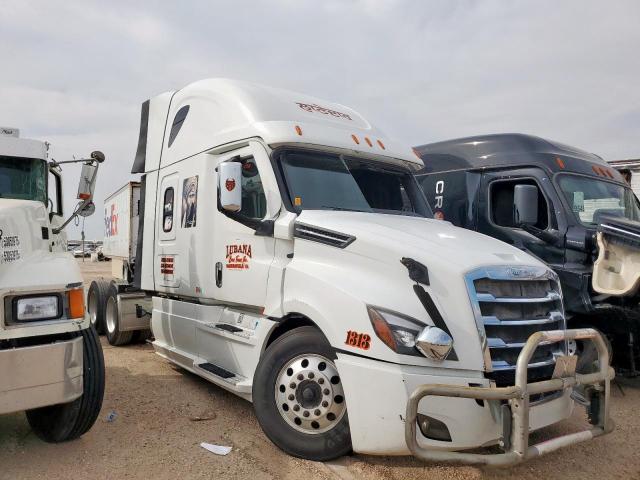  Salvage Freightliner Cascadia 1