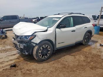  Salvage Nissan Pathfinder