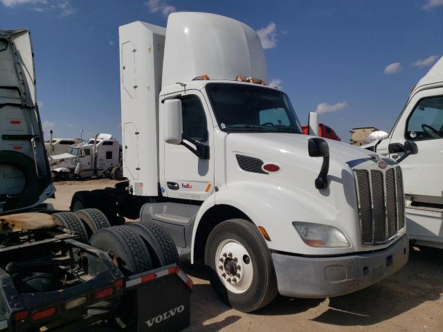  Salvage Peterbilt 579