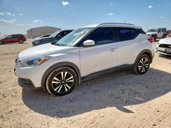  Salvage Nissan Kicks