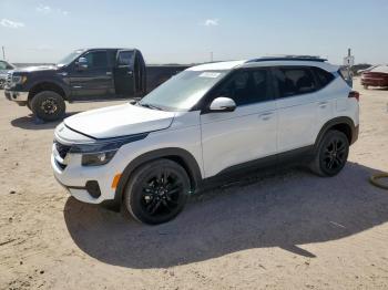 Salvage Kia Seltos