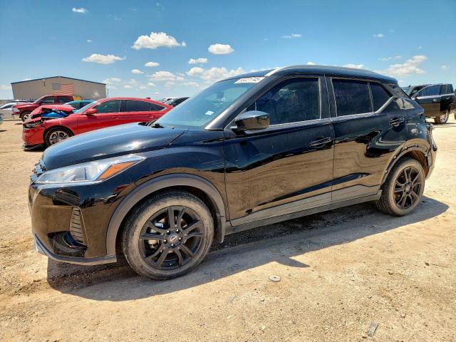  Salvage Nissan Kicks