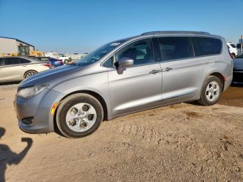  Salvage Chrysler Pacifica