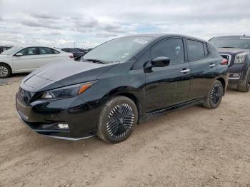  Salvage Nissan LEAF