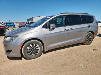  Salvage Chrysler Pacifica