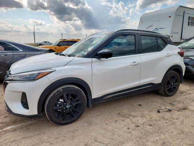  Salvage Nissan Kicks