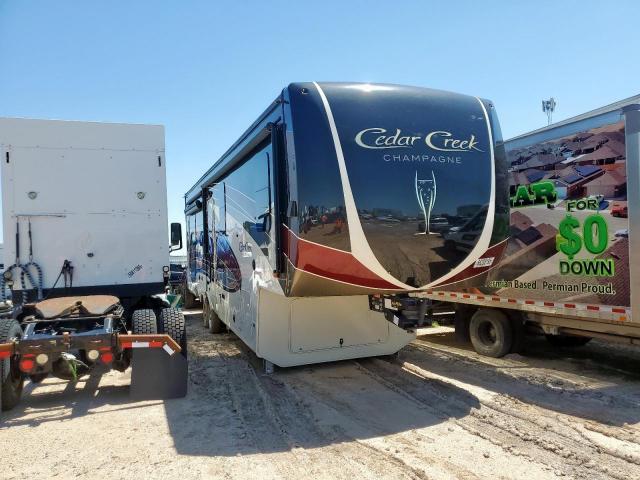  Salvage Cedar Creek 5th Wheel