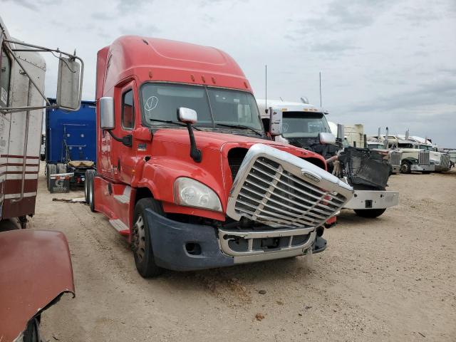  Salvage Freightliner Cascadia 1