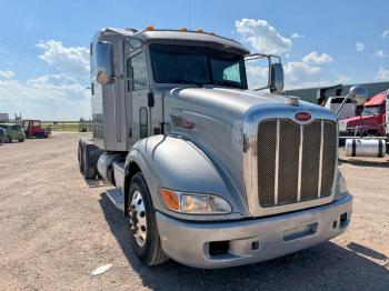  Salvage Peterbilt 384