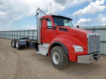  Salvage Kenworth T880