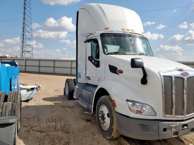  Salvage Peterbilt Tractor 579