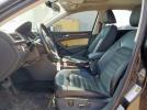Volkswagen Passat Sel Image 9