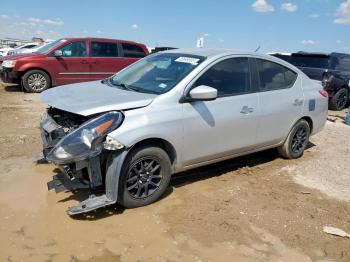  Salvage Nissan Versa