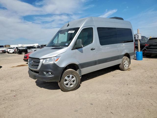  Salvage Mercedes-Benz Sprinter