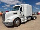 Peterbilt 579 Image 10