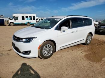  Salvage Chrysler Pacifica
