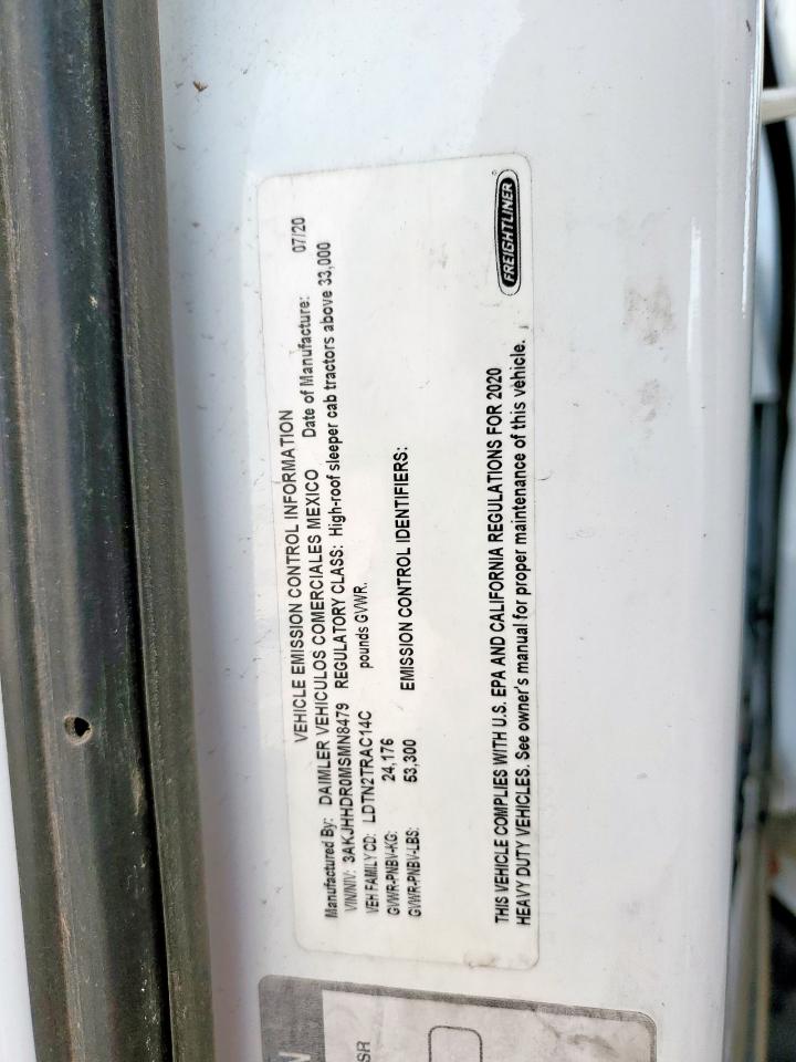 Freightliner Cascadia 126 Image 10