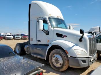  Salvage Peterbilt Tractor 579