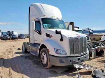  Salvage Peterbilt Tractor 579