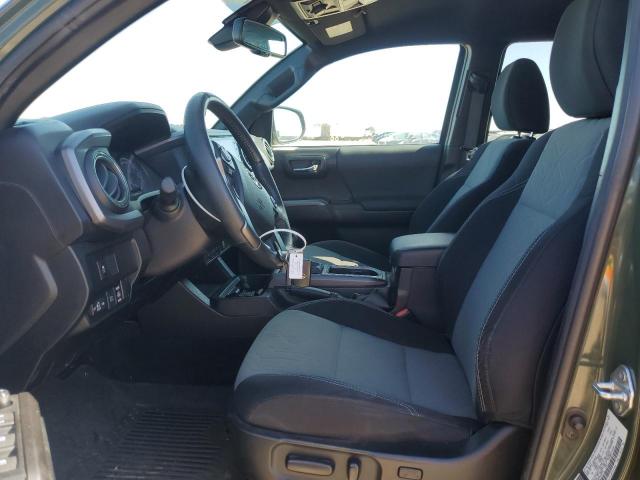 Toyota Tacoma Double Cab Image 3