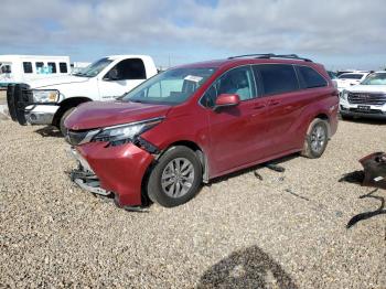  Salvage Toyota Sienna