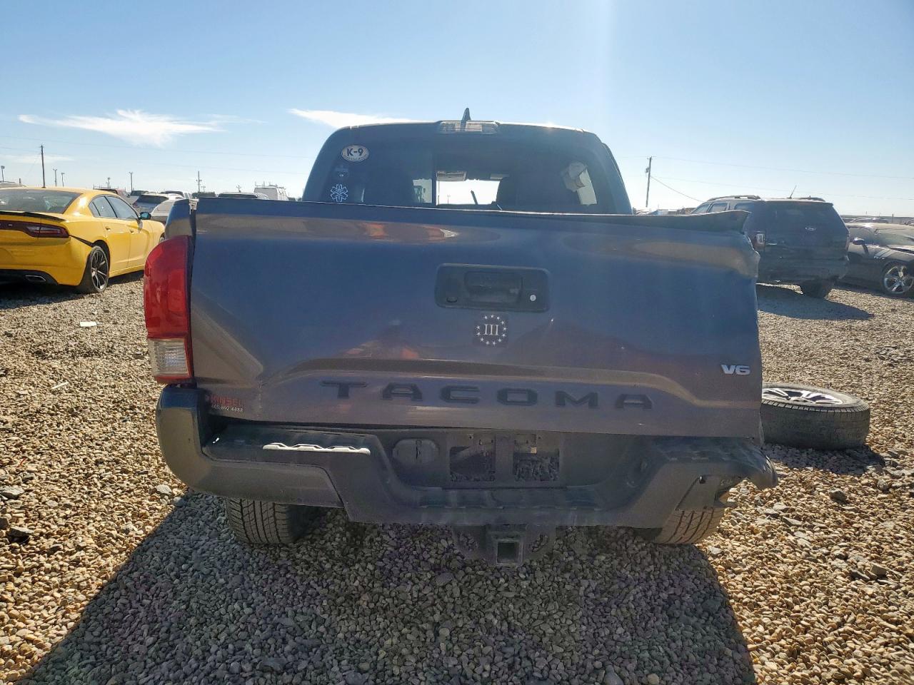 Toyota Tacoma Double Cab Image 9