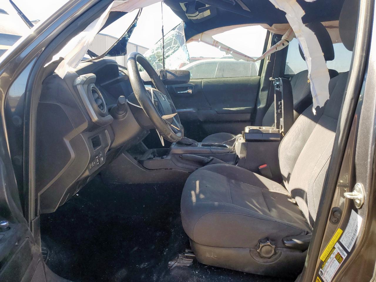 Toyota Tacoma Double Cab Image 10