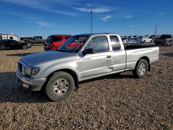  Salvage Toyota Tacoma