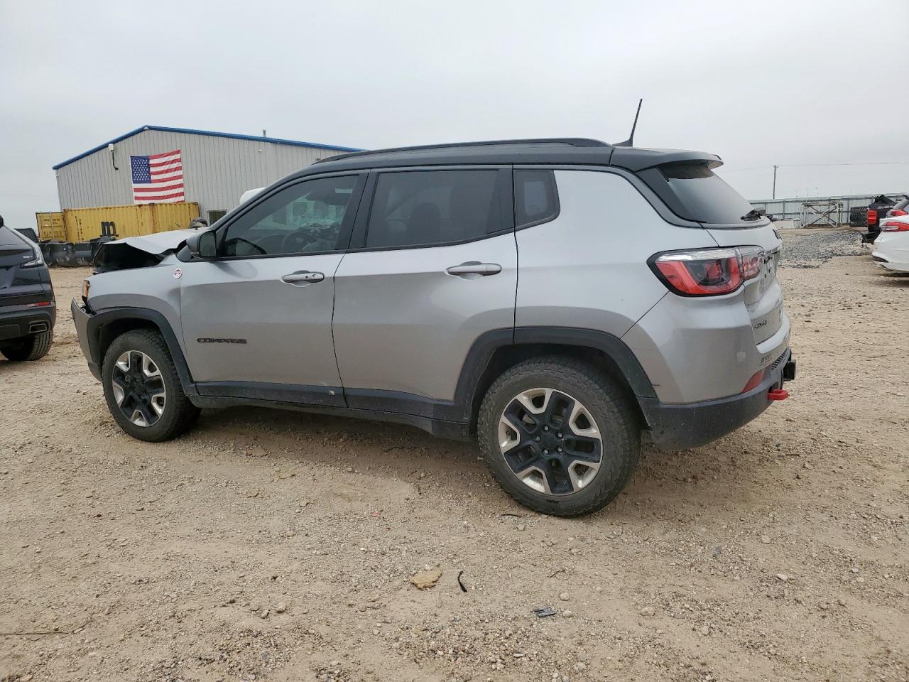 Jeep Compass Trailhawk Image 2