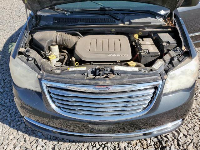 Chrysler Minivan Touring Image 13