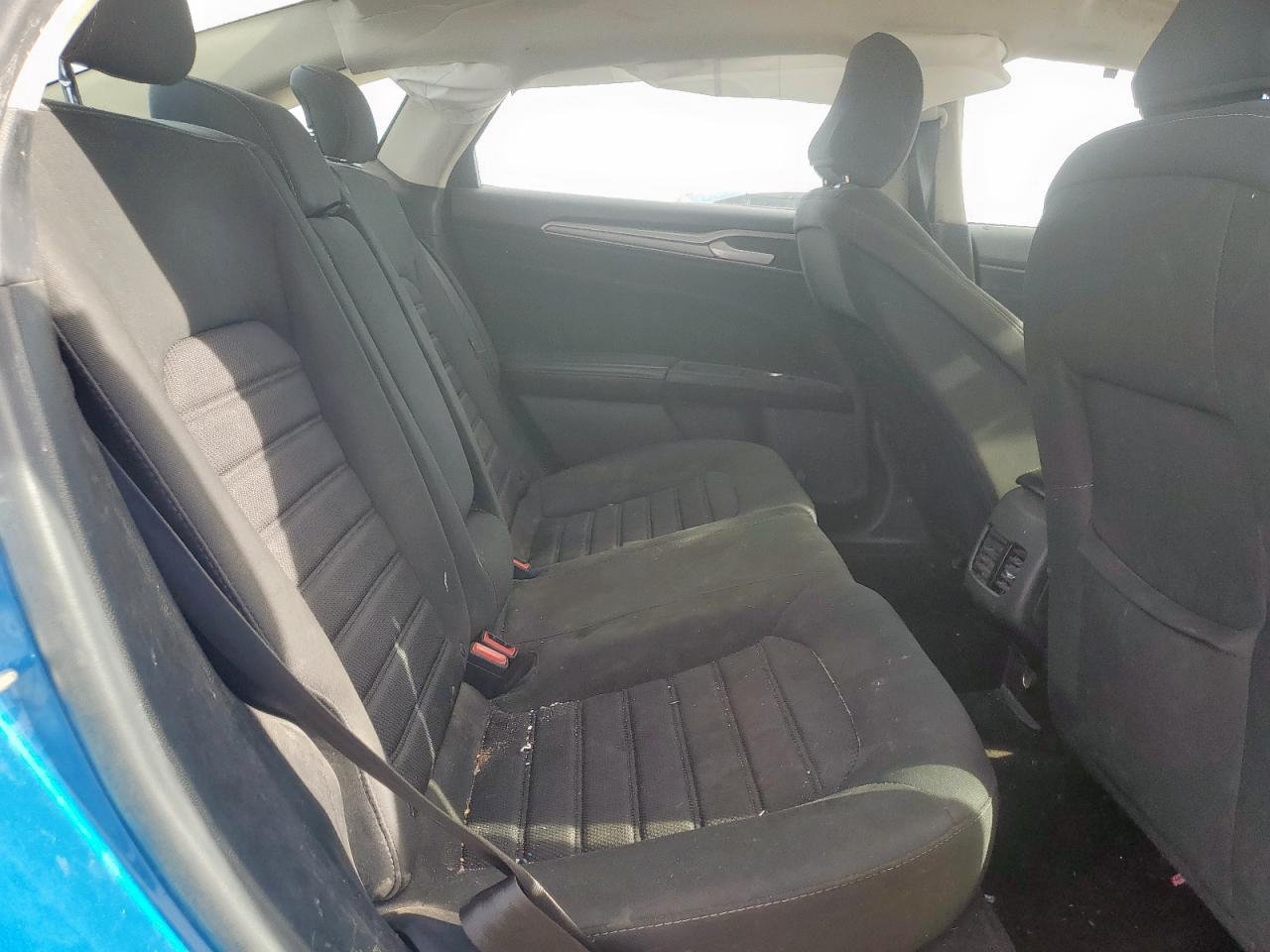 Ford Fusion Se Image 12