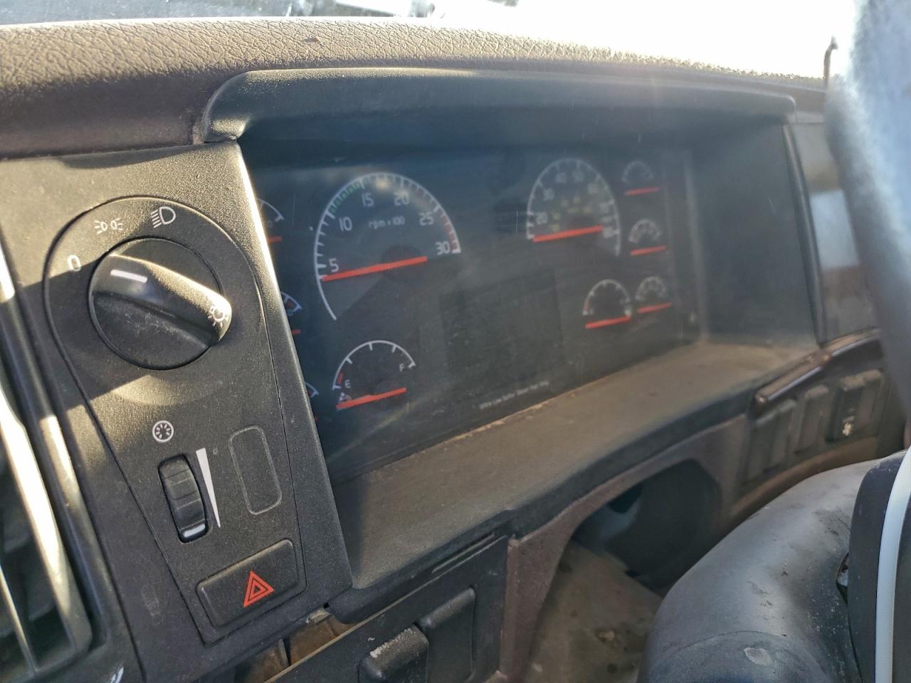 Volvo Vnl Vnl Image 9